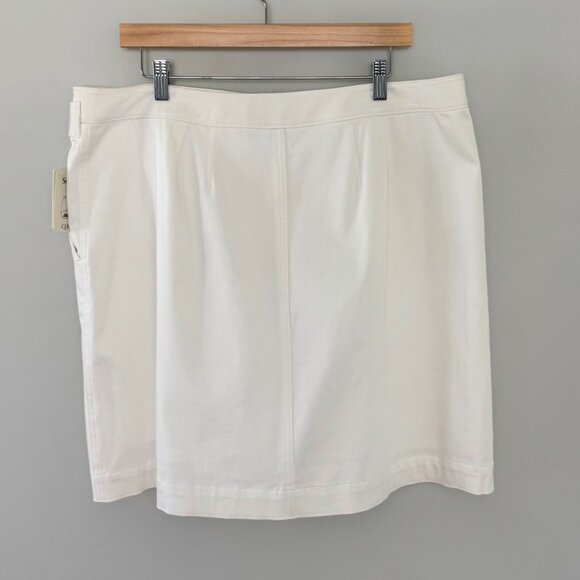 C.J. Banks White‎ Stretch Scooter Skirt (16W) - Picture 6 of 10